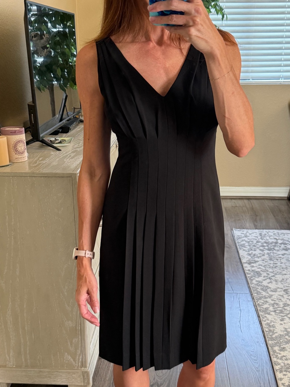 Calvin Klein Classic Black V-Neck Pleated Women’s Dress- Size 6 - Picture 5 of 5